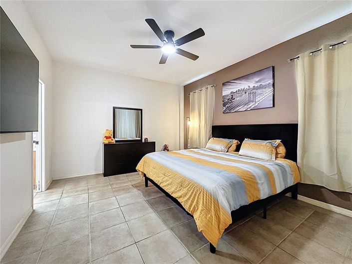 Image No.32-6 Bed House for sale