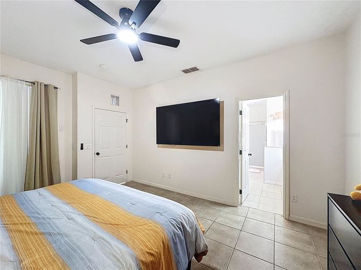 Image No.35-6 Bed House for sale