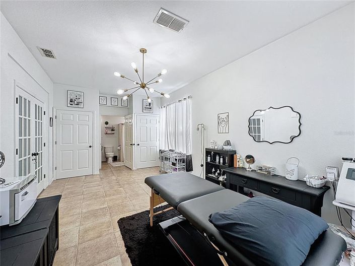 Image No.41-6 Bed House for sale