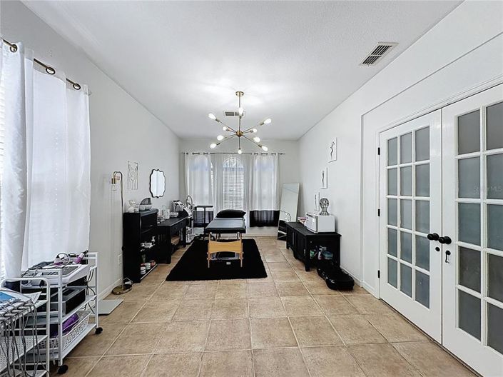 Image No.43-6 Bed House for sale