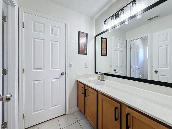 Image No.52-6 Bed House for sale