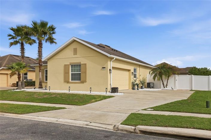 Image No.13-3 Bed House for sale