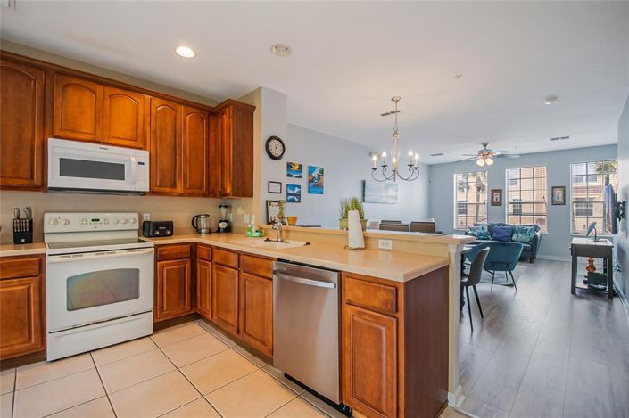 Image No.17-3 Bed Apartment for sale