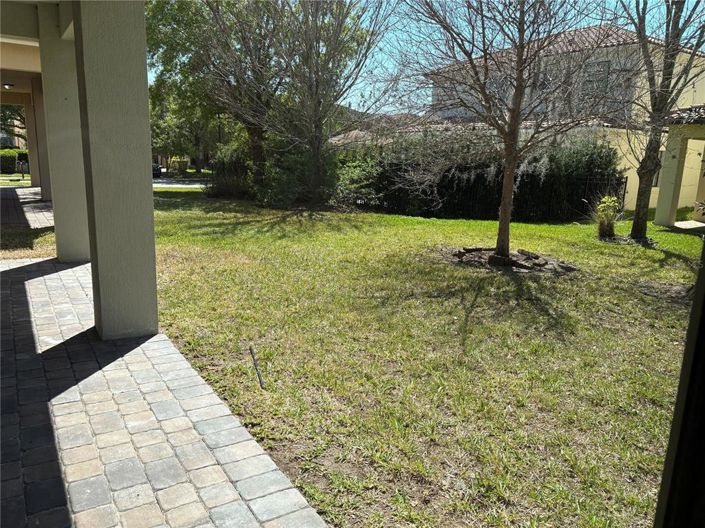 Image No.16-5 Bed House for sale