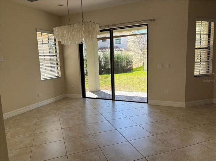 Image No.3-5 Bed House for sale