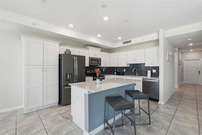 Image No.17-2 Bed Apartment for sale