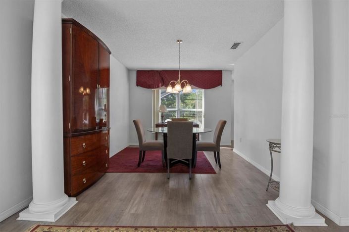 Image No.5-4 Bed House for sale