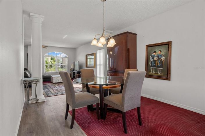 Image No.6-4 Bed House for sale