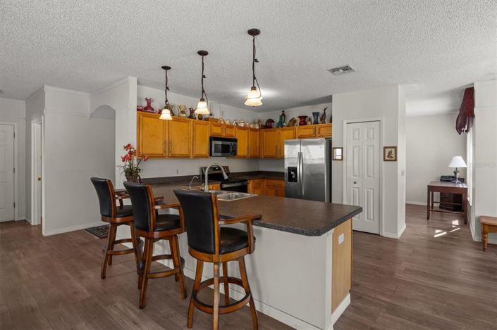 Image No.7-4 Bed House for sale