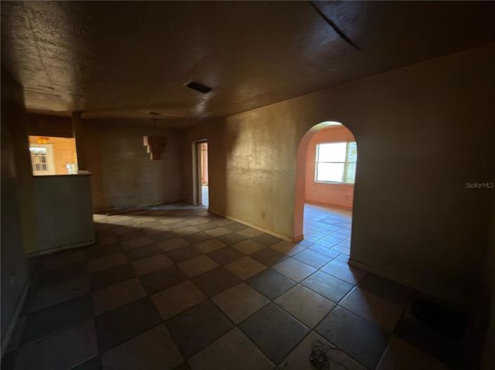 Image No.12-3 Bed House for sale