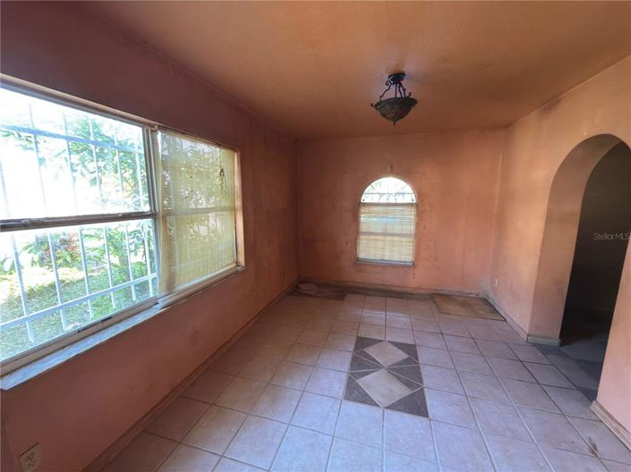 Image No.13-3 Bed House for sale