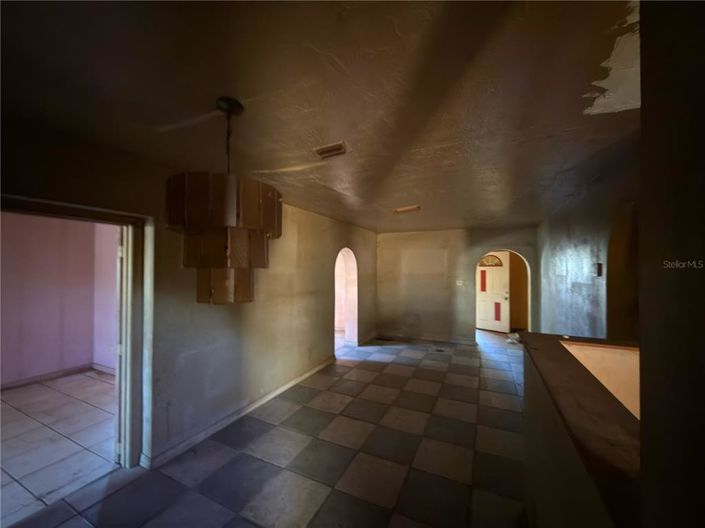 Image No.17-3 Bed House for sale