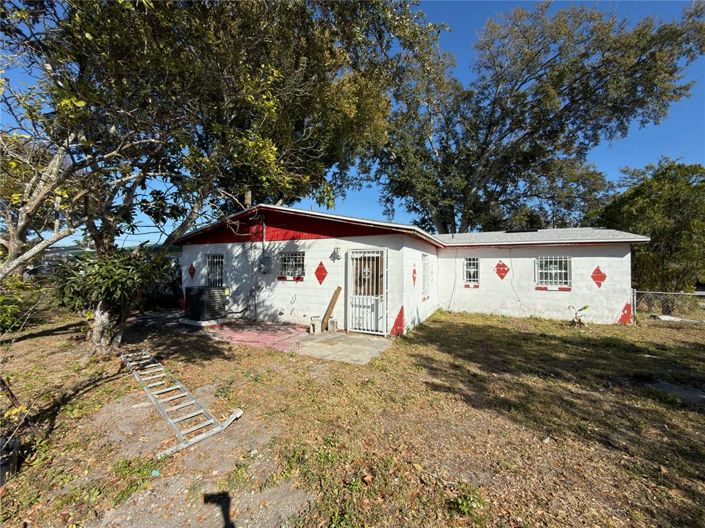 Image No.34-3 Bed House for sale