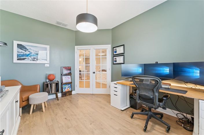 Image No.15-5 Bed House for sale