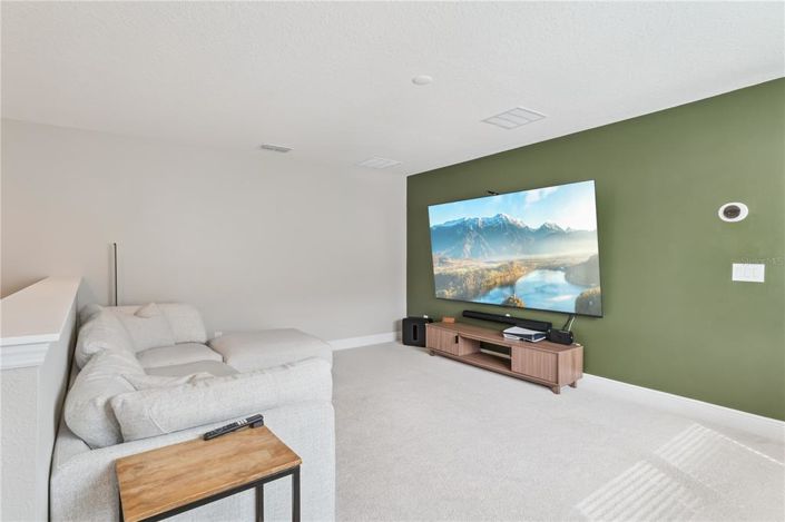 Image No.26-5 Bed House for sale