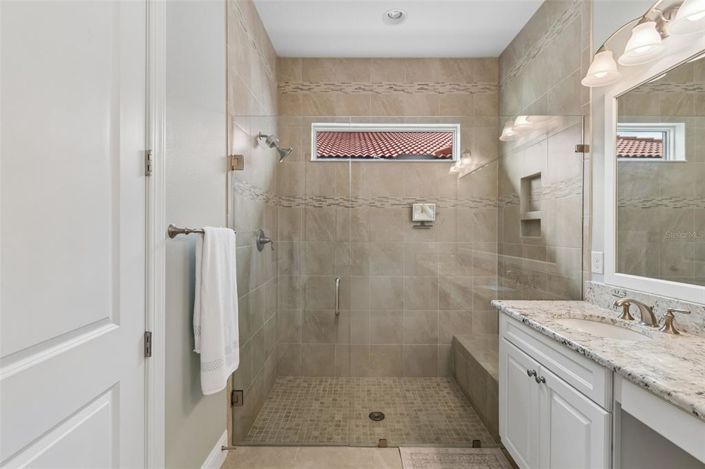 Image No.26-3 Bed House for sale