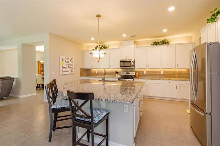 Image No.12-5 Bed House for sale