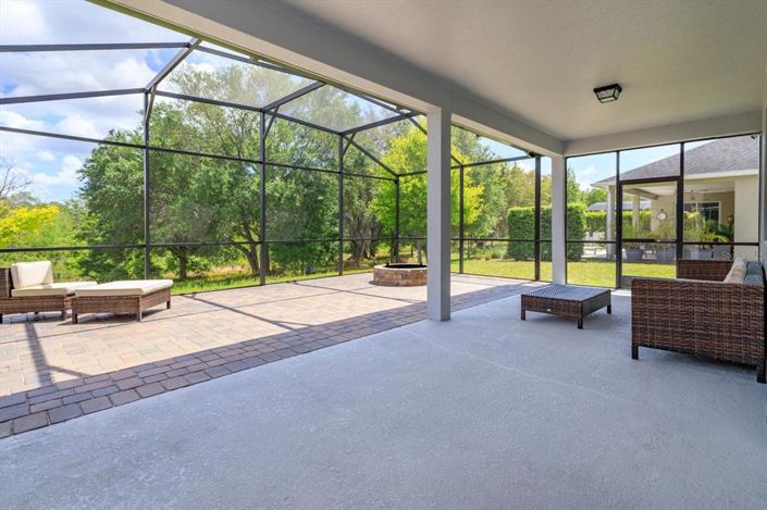 Image No.30-5 Bed House for sale