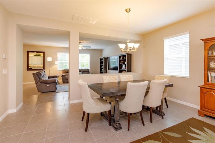 Image No.7-5 Bed House for sale