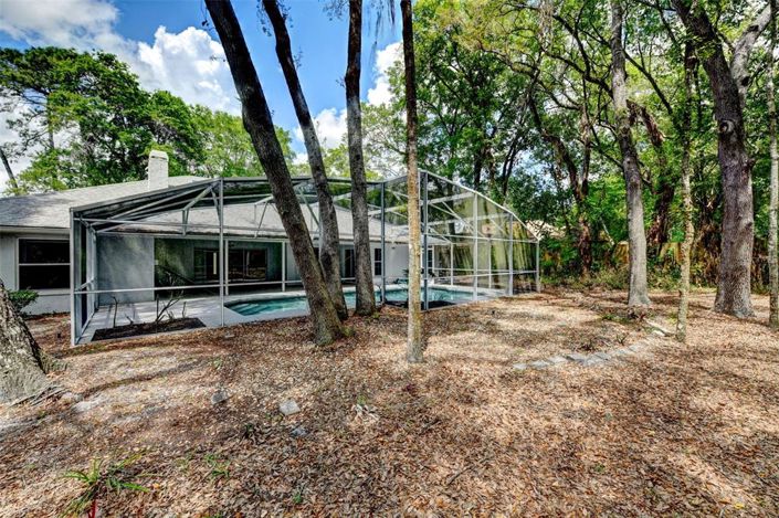 Image No.20-4 Bed House for sale