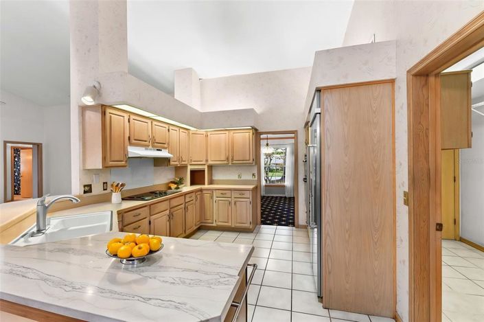 Image No.32-4 Bed House for sale