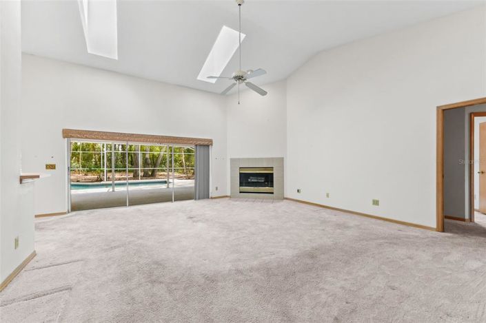 Image No.42-4 Bed House for sale