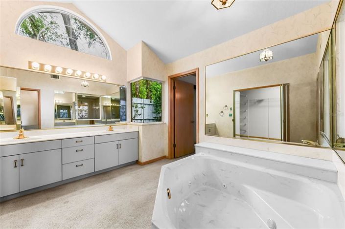 Image No.49-4 Bed House for sale