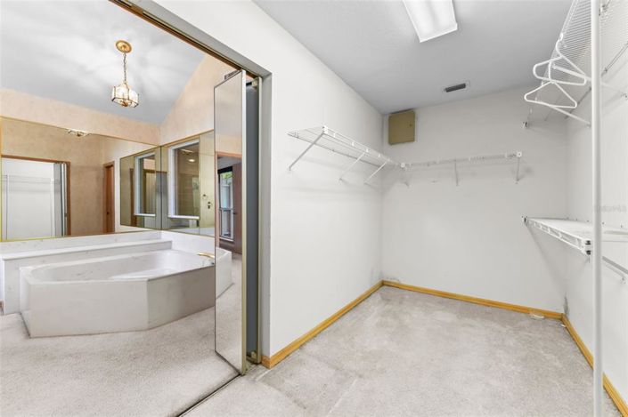 Image No.54-4 Bed House for sale