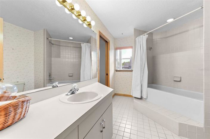 Image No.57-4 Bed House for sale