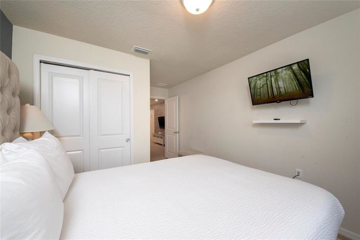 Image No.25-5 Bed Townhouse for sale