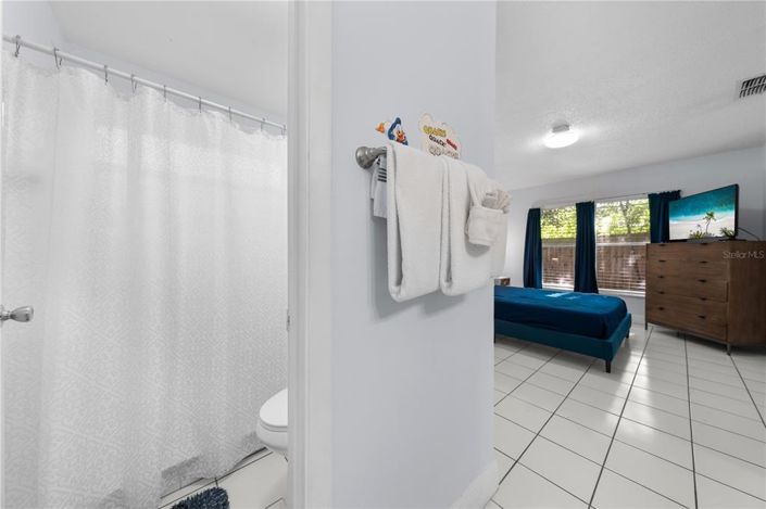 Image No.18-2 Bed House for sale