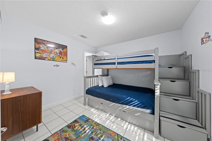 Image No.21-2 Bed House for sale