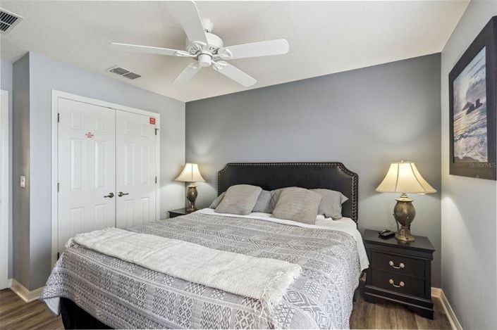 Image No.14-3 Bed Townhouse for sale