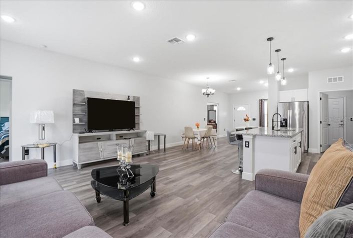 Image No.19-4 Bed House for sale