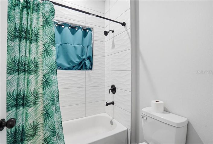 Image No.28-4 Bed House for sale