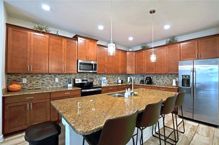 Image No.15-6 Bed House for sale