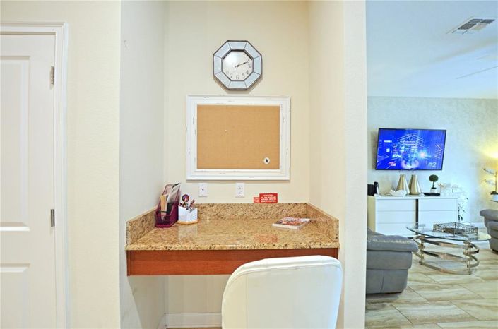 Image No.21-6 Bed House for sale