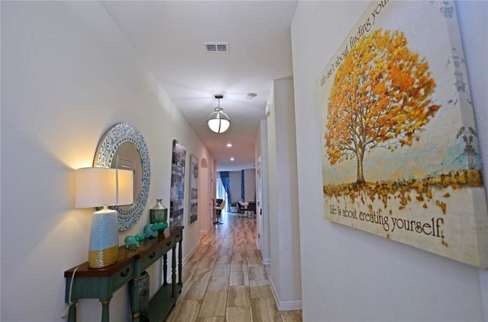 Image No.9-6 Bed House for sale