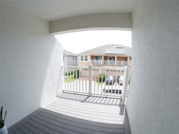 3854745b-560