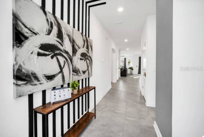 Image No.2-6 Bed House for sale