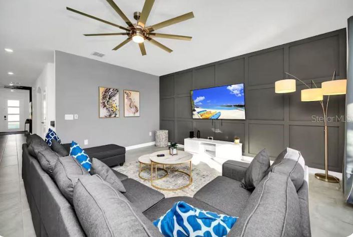 Image No.5-6 Bed House for sale