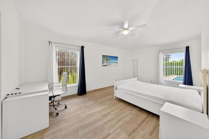 Image No.20-3 Bed House for sale