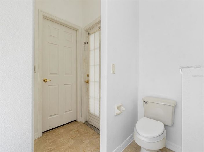 Image No.33-5 Bed House for sale