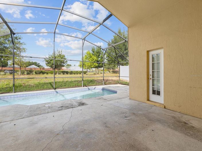 Image No.36-5 Bed House for sale