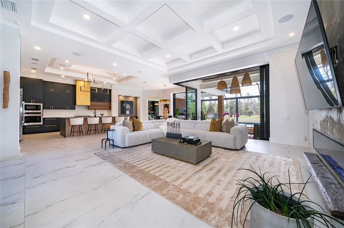 Image No.12-4 Bed House for sale