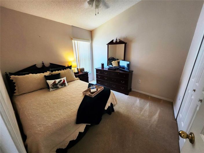 Image No.17-3 Bed House for sale