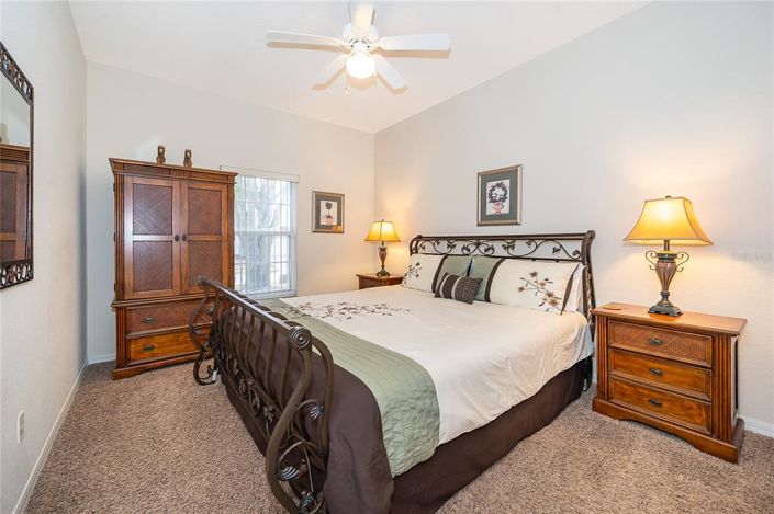 Image No.18-4 Bed House for sale