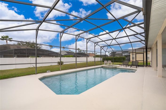 Image No.27-4 Bed House for sale