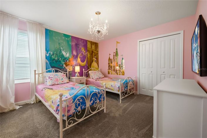 Image No.23-8 Bed House for sale