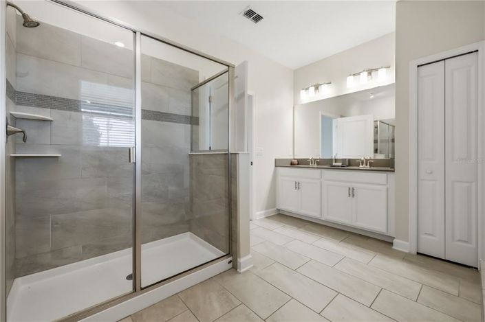 Image No.27-8 Bed House for sale